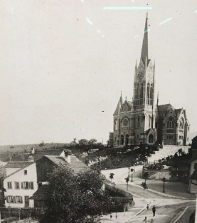 Kirche Bühl vom Haus Zweierstrasse 195 aus gesehen, Aufnahme um 1896.