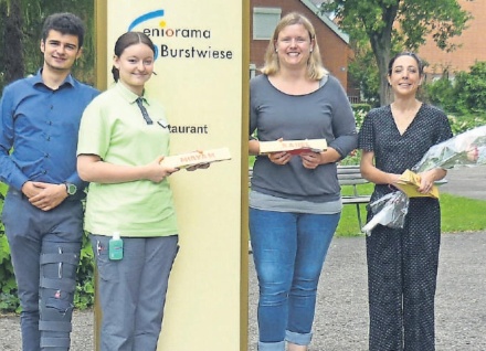 Vier von fünf Berufsabsolventinnen, ganz rechts mit Bestnote Daniela Palermo
