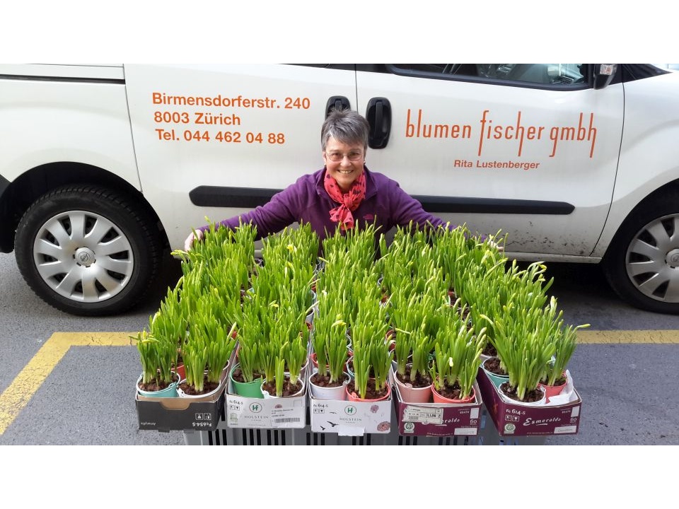 Eine der fünf Wiediker Blumenlieferantinnen