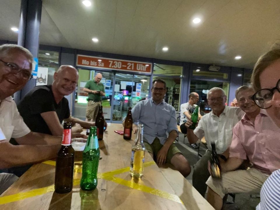 Das übliche Helferselfie mit Organisator Roland Scheck (2.v.l.) am Ende des Festes
