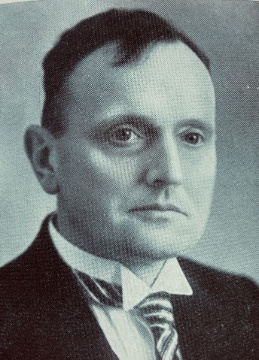 Emil Landolt (1895-1995), Schulvorstand, später Stapi von Zürich, hier vor seiner Wahl in den Stadtrat 1942 Emil Landolt (1895-1995), Schulvorstand, später Stapi von Zürich, hier vor seiner Wahl in den Stadtrat 1942