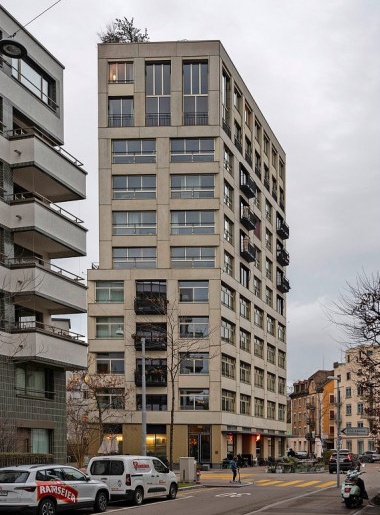 Das Hohe Haus West am Beginn der Weststrasse (Fotos Urs Jaudas, Tagesanzeiger)