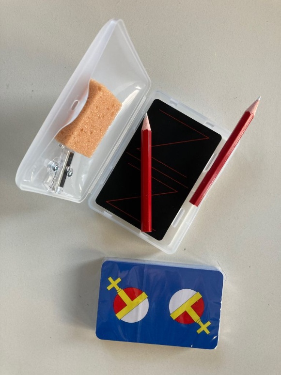 Wiediker Kartenset mit Jassbox als Bhaltis 